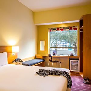 Camera standard con letto king size
